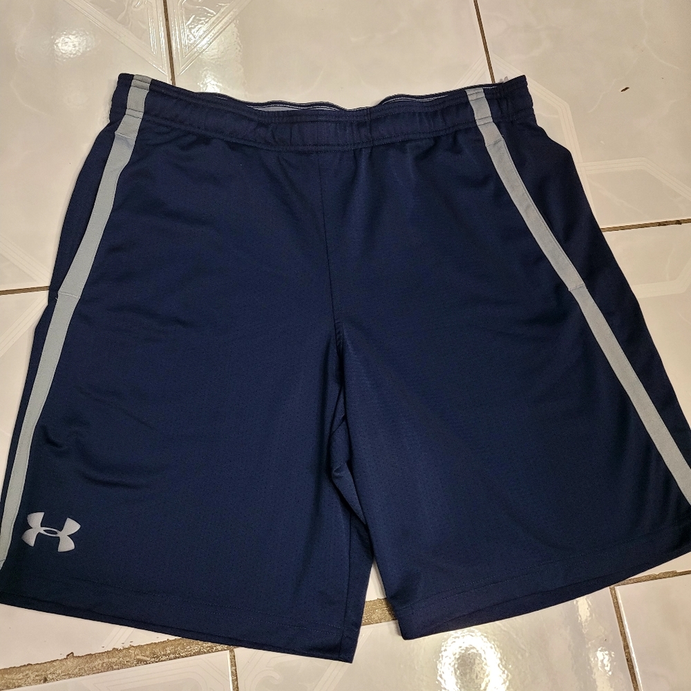 Under armour shorts size XL